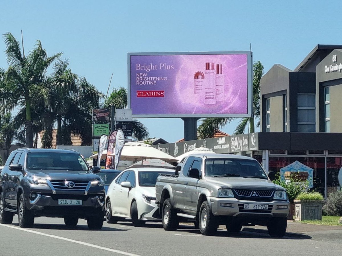 Jbc_MediaGroup's tweet photo. Let’s imagine the future of beauty with @clarinsusa
#beauty #DIgitalAdvert #OOHAdvertising https://t.co/hMPqqDSRta