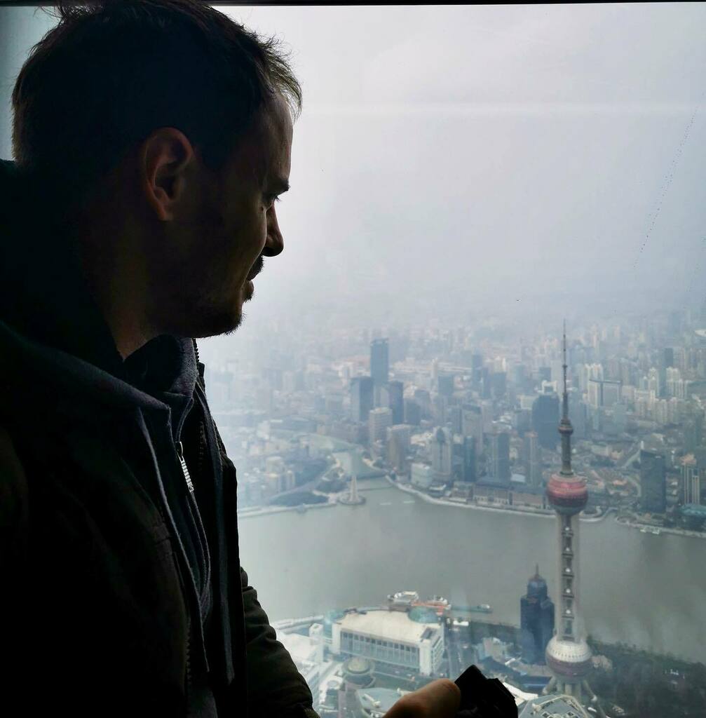 fedurante's tweet photo. Pensando nelas, as contas que chegam no fim do mês.
.
.
.
#Shanghai #pearltower #China #cloudy #thebund #shanghaitower https://t.co/WVjdz8VnND https://t.co/KZz9IybAIw