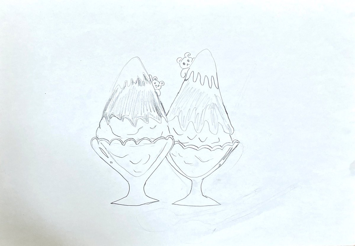 私は大まるの絵の方が好きなのだが、母はソフトクリーム🍦とかき氷🍧の絵の方が好きだそうです。大まるの絵の方は一日中苦しんで出した構図なのに😭ソフトクリームとかき氷は30分もかからなかった。
#イラスト 
#大まる
#ちびまる子ちゃん
#ソフトクリーム
#かき氷 