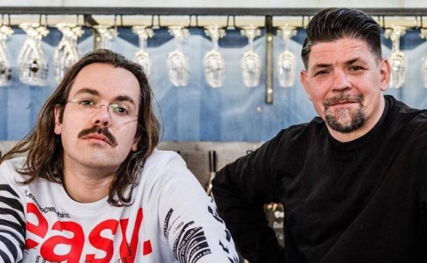 #KitchenImpossible ist heute zu Gast bei <a href="/TressBrueder/">TressBrueder</a> Simon. <a href="/tim_kocht/">Tim Mälzer</a> bekommt einen Teller nur aus <a href="/demeter_de/">Demeter Deutschland (inaktiv)</a> und <a href="/bioland_de/">Bioland</a> Zutaten. Viel Freude wünschen eure TressBrüder