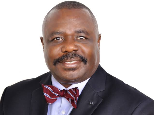 S2N_ENT's tweet photo. #ChannelUNews Speaker of Ugandas parliament Jacob Oulanyah has passed on today as confirmed by the president of Uganda @KagutaMuseveni.
Our deepest condolences to the family, friends and all Ugandans.
#ChannelUNews #StrictlyEastAfrican https://t.co/fWWsLZ9uuh