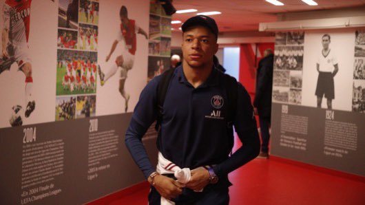 PSG_English tweet picture
