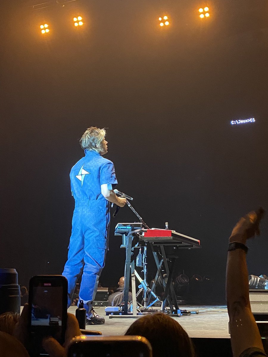 isiaduhaut's tweet photo. ORELSAN TOUR 
CIVILISATION 💚💙❤️🤍
Merci pour ce magnifique et incroyable moment !
@Orel_san @skreadofficial @phazzmusic #ablaye 
#Orelsan #civilisation #orelsan2022
#accorhotelarena #brecy https://t.co/0HxC5GQBp4