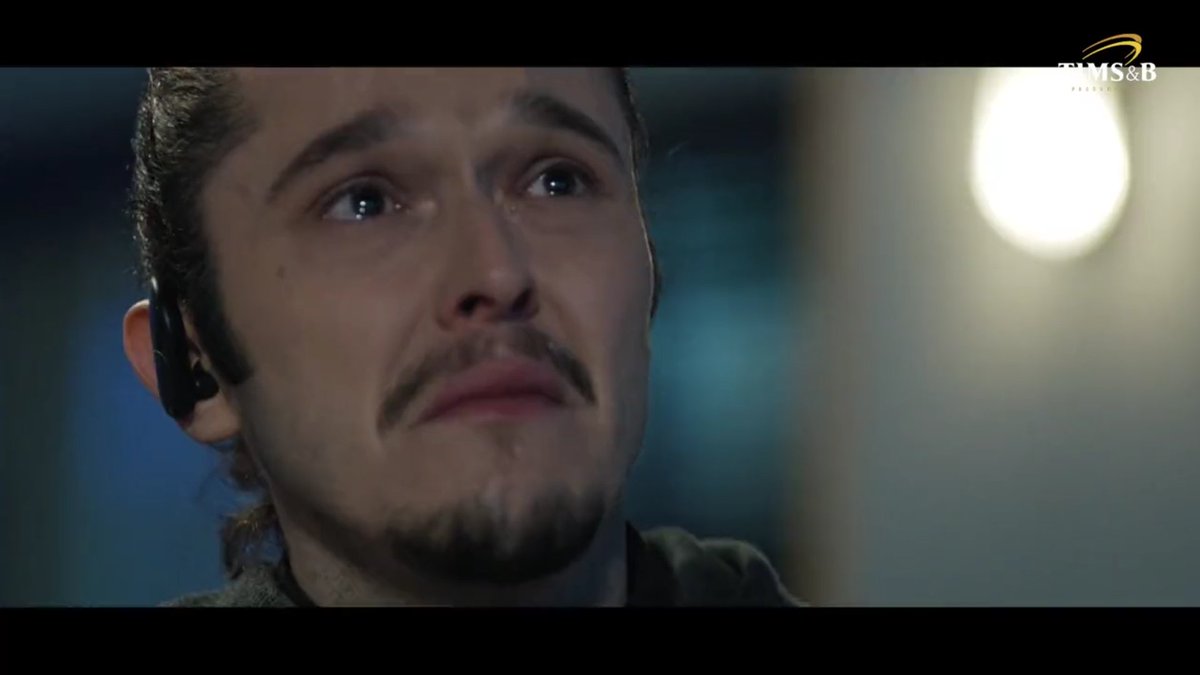 lütfen yapmayın 🥺😭💔
Gürcan için çok üzgünüm. Baba oğul az önce barıştı.
Bu tüm ekibe çok ağır bir darbe 
This is a very big blow for the whole team.
I'm upset for Gürcan 💔
#Teşkilat