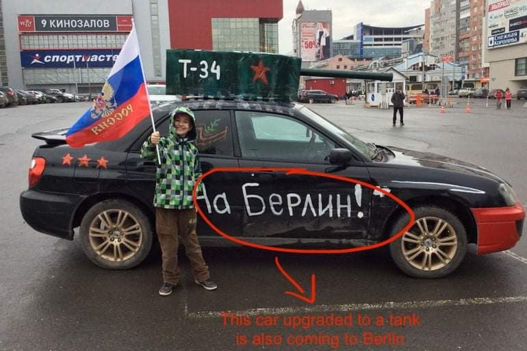 BabychValentyn's tweet photo. While Olaf Scholz is trying to convince us that Putin is the only one to blame for the war, let's remind everyone that Russians write "To Berlin" on their weapons and military vehicles and do the same with their cars every year on Victory day. https://t.co/39jBCY20Wv