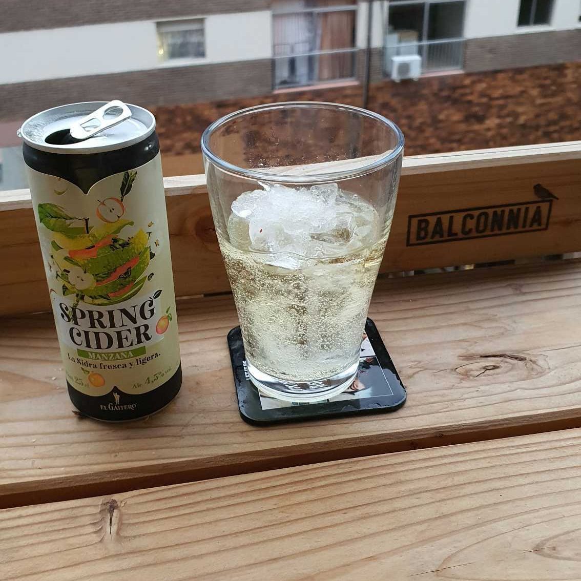 GrupoElGaitero's tweet photo. Un gran vaso ✅
Hielo ✅
#SpringCider bien fría ✅
¡Todo listo para disfrutar del vermut este domingo! 😋 https://t.co/09ARBnWxNJ