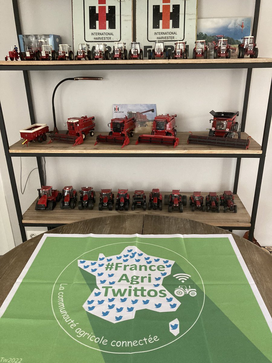 OlivierCOSTE2's tweet photo. Merci @Veaulin1 hier en me transmettant pour des belles retrouvailles en #Bourgogne
#Yonne #Auxerre #Auxerrois #StBris #Chablis,les couleurs de
la communauté agricole d’une #Agriculture connectée #FrAgTw♥️. https://t.co/mKALlBh4v6