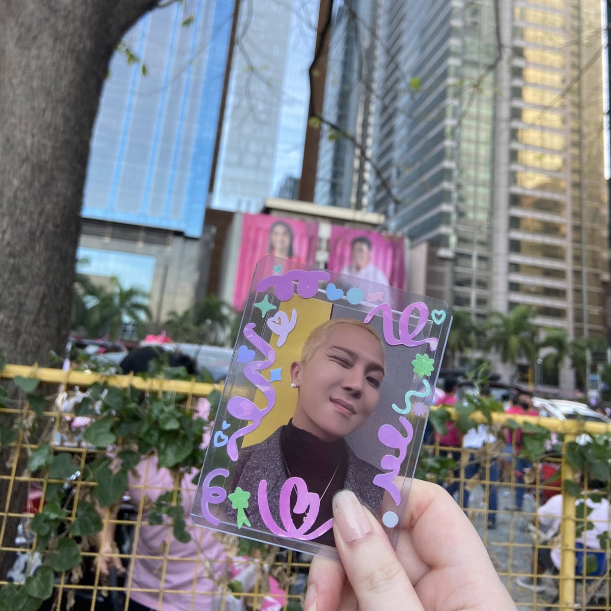 Mino is heeeere 🌸💖
#PasigLaban #PasigisPink #KPopStans4Leni #Inseos4Leni