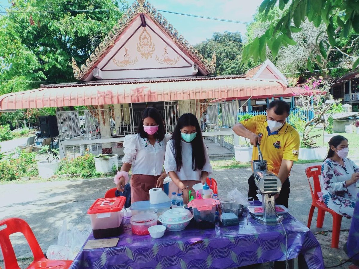 ครูหมวกแดงปันยิ้ม โดย ชุด ทสพ./ชุด สทสพ. ร่วมกับ ฉก.ทพ.๔๒, ส่วนราชการ และพุทธศาสนิกชนในพื้นที่ ร่วมทอดผ้าป่าสามัคคี พร้อมสนับสนุนโฆษกดำเนินงาน เพื่อส่งเสริมขนบธรรมเนียมประเพณี และทะนุบำรุงต่อสถาบันพระพุทธศาสนา ณ วัดหงสาราม (วัดใหม่) ต.ท่าข้าม อ.ปะนาเระ จว.ปัตตานี