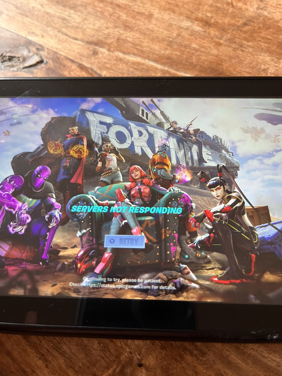 SarahSBKhan's tweet photo. #Fortnite #servers #FortniteChapter3 🤦🏽‍♀️ https://t.co/AuB9x272US