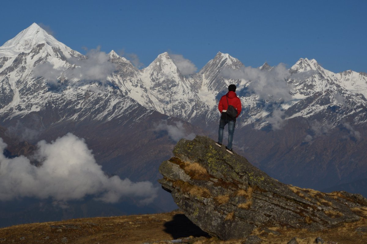 xdarshsingh's tweet image. 🎯 3 genuine tips for beginners in #ML

1. Be conscious about the data you are feeding into your model 📀

2. Do dive into adv maths, if you wanna be a champ 🧮

3. Never start with deep learning, before exploring classical ML algorithm.🕯️

🥂