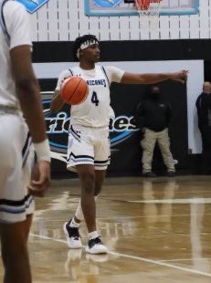 🚨Unsigned Senior🚨 6’3 Combo Guard, Kyle Jones, will be in attendance today on the Hoop Group Exposure Tour! Jones helped guide the Canes to a 21-4 record & 1st ever birth in the state title game 10.7 ppg (2PFG% - 52, FG% - 46.7%) 5.3 rpg, 2.9 apg GPA - 3.48 PROVEN WINNER