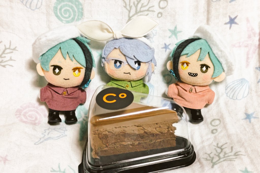 3103Ni's tweet photo. お彼岸近いからお墓参り行ってきた
おはぎはまた明日ww
とりあえず食べたかったCACAOCATのチョコケーキと童庵のいちご餅と桜餅♪
チョコケーキはみんなが求めてるおいしいチョコってめちゃめちゃおいしかった( *´艸｀)
いちご餅と桜餅もうまうまぁ
餅がそもそもうまい!!
全部当たりや!!! https://t.co/yMznQgwuOI