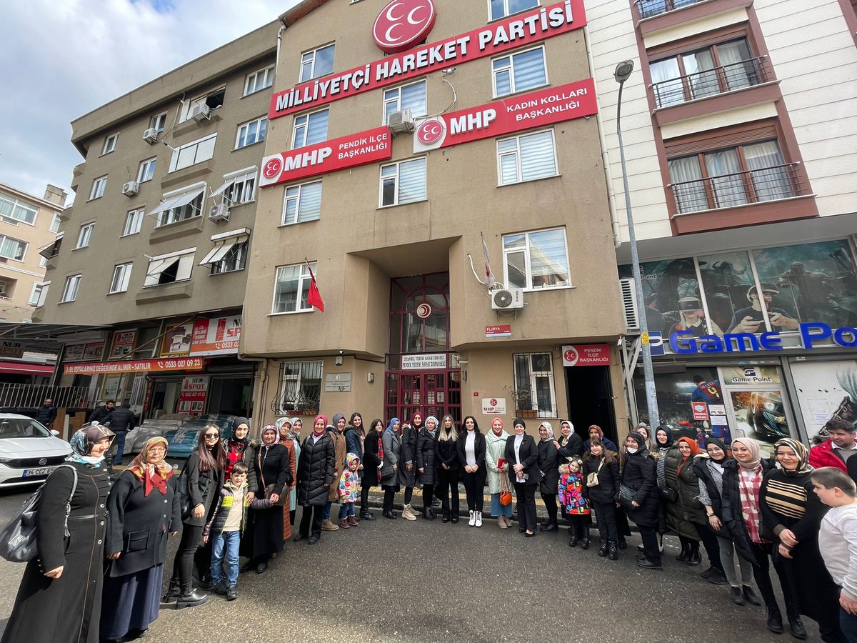 MYK Üyemiz Sn.Murat KOTRA Bey'in katıldığı, ZONDEF Bşk. Sn.Ziya ÖZCAN, Pendik Zonguldaklılar Dern.Bşk. ve İlçe Yön.Kur.Üyemiz Sn.Murat TAŞCI ve dernek üyeleri ile Pendik'deki Zonguldak'lıları İlçe binamızda kahvaltı programında misafir ettik.

#MHPPendik İlçe Başkanı
Yalçın ÇOLAK
