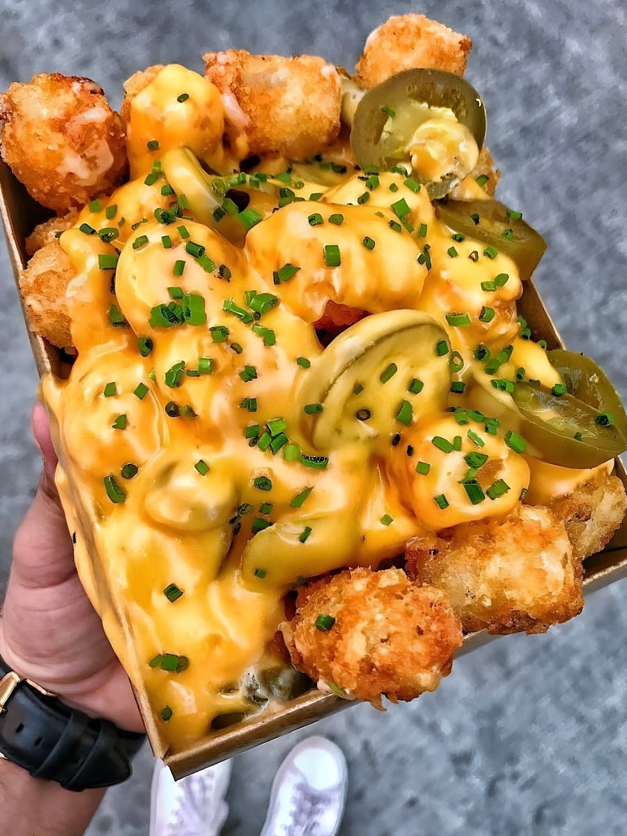 Napkin_Ads's tweet photo. Cheese tater tots https://t.co/Q5zltG7ass