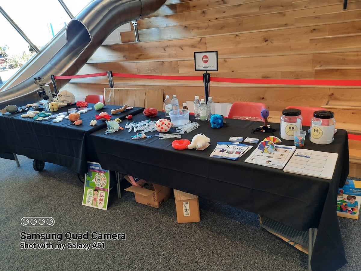 ShowMeTheSci's tweet image. We&apos;re so excited to be at @Techniquest today. Come, say hi and have a go at our activities.

#BritishScienceWeek #BritishScienceWeek2022 #scicomm #Science #STEM #FamilyFun