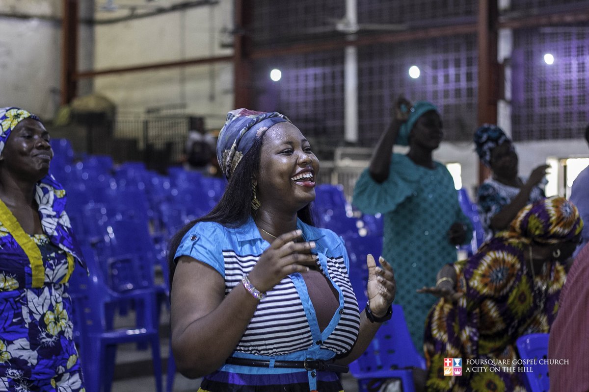 Foursquarejeb's tweet photo. At the Mention of the name of Jesus!!
🎶Demons tremble at the mention of your name
Mountains crumble at the sound of your voice
Our battles are won by the power of Your mighty hand
We are strong cause we have a very big God
… Oluwa e to bi e to bi o e🎶
#FGCJebakoService
#Praise https://t.co/6wXJGbbMz3