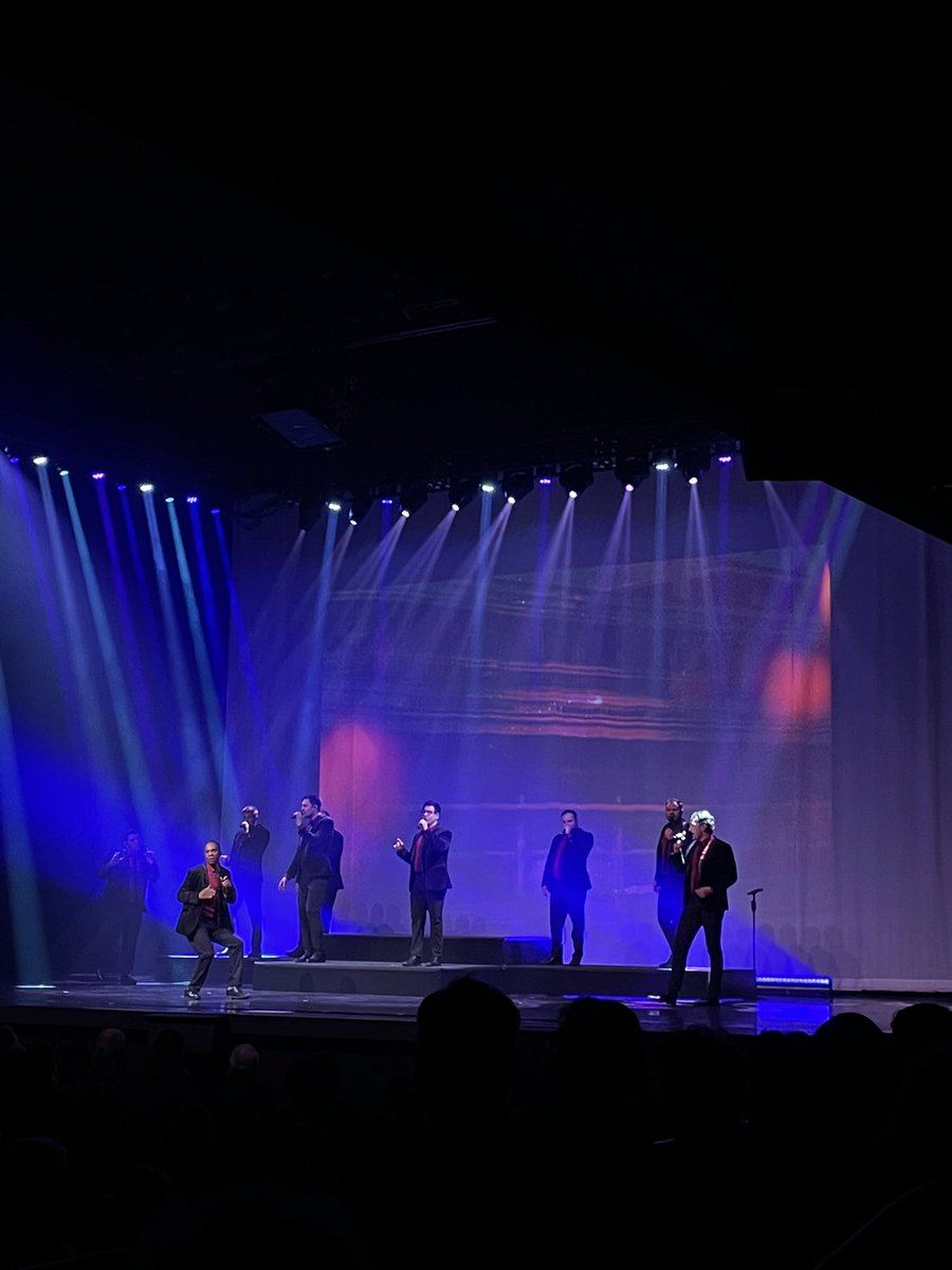 lisaweberobrien's tweet photo. Blown away by the incredible @SNCmusic last night in the @fallsviewcasino Avalon Theatre!!
Absolutely fantastic and we were thrilled to enjoy live music again. ❤️ #StraightNoChaser #BackInTheHighLife #thankyou #music #livemusic #acapella https://t.co/CClrLV8a2i