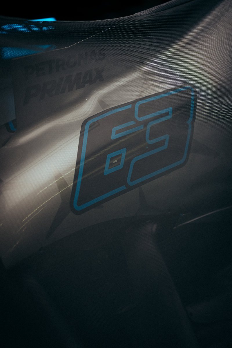 MercedesAMGF1's tweet photo. Covers off. 👏 We've got racing to do today. 👊 https://t.co/No5fWAomAL