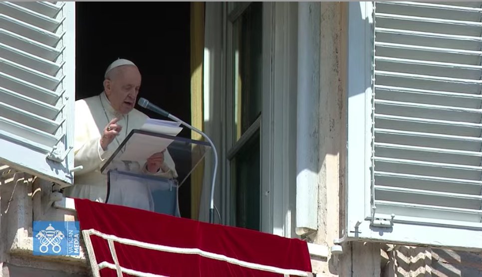 ChrisWhiteGU's tweet image. Pope Francis today:

"The aggression against Ukraine has not ceased...there is no justification for this."

The pope recalled his visit yesterday to wounded Ukrainian children being treated in Rome and those continuing to flee war.

"All is this is inhumane and sacrilegious"