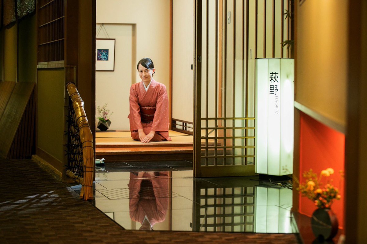 kuretakeso's tweet photo. 【完全個室レストラン　八葉亭-HACHIYOTEI-】
●ディスタンス・換気などの感染対策
●Wi-Fi完備でミーティングにも○
●個室空間で顔合わせやご法事にも最適
★★皆様の人生に「美味しいを」！Delicious in your life★★
#テイクアウト
#浜松料亭
#浜松レストラン
#浜松ランチ
#浜松個室
#顔合わせ https://t.co/fYCLTDA1aa