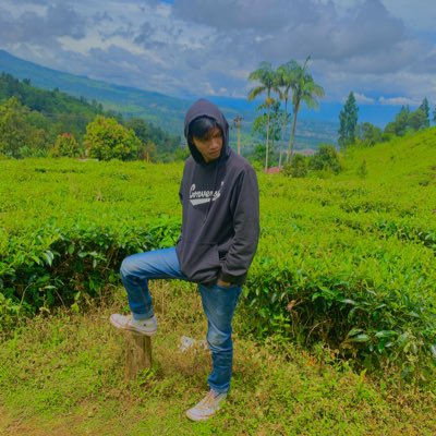 Trenaldi5's tweet photo. #NewProfilePic https://t.co/v0k2IeSIzz