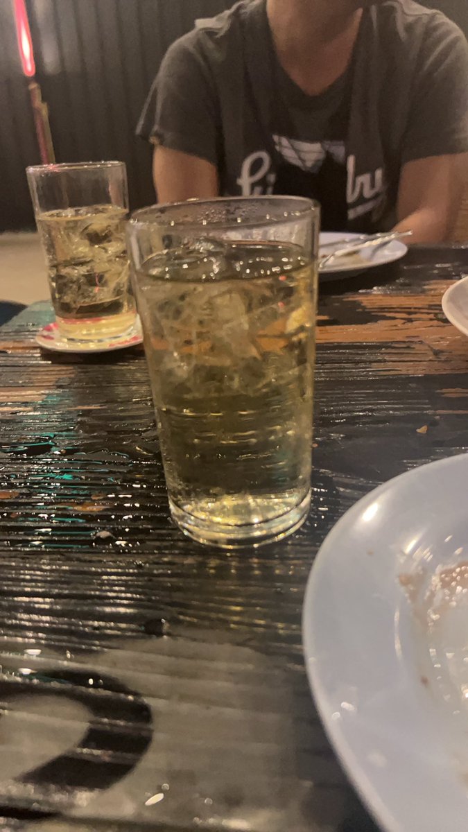 mint8999's tweet photo. ปากบอกพอ….แต่คอทำไมแห้ง #กำแพงเพชร https://t.co/V3nm3XfmyS