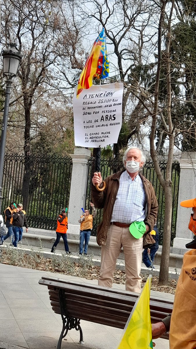 irenepii's tweet photo. Más imágenes de la #manifestación en defensa del Mundo Rural en #Madrid https://t.co/T1a36aphPQ