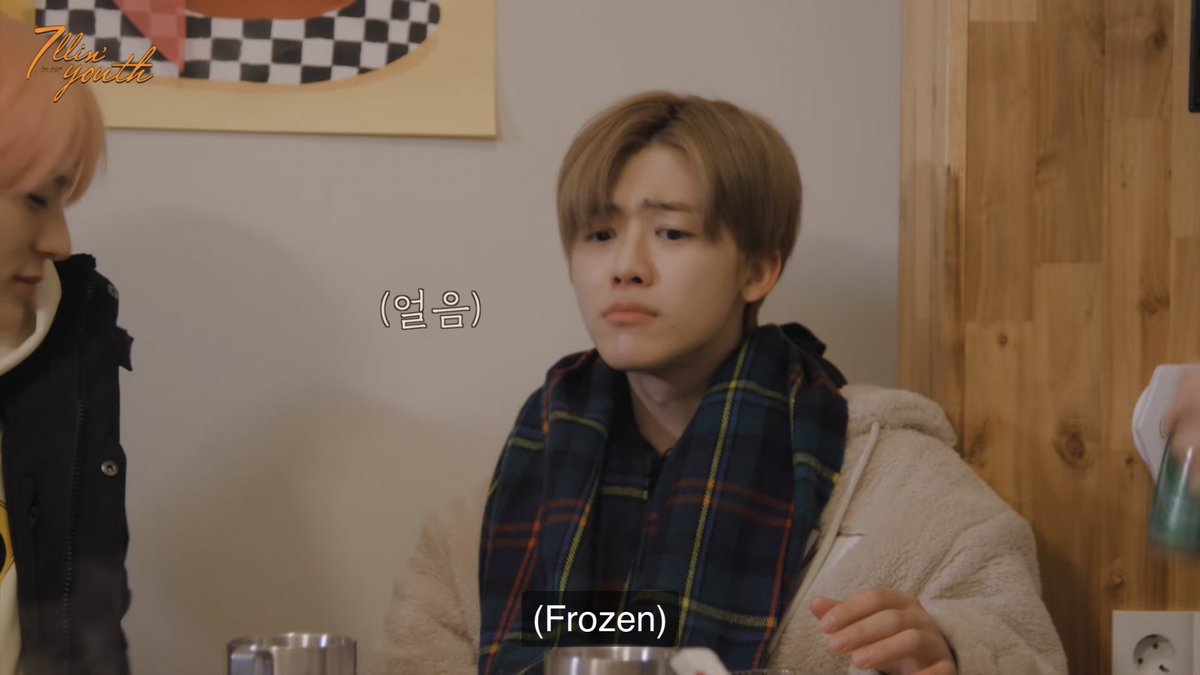 renjuncvltt's tweet photo. why would renjun meow-ing when jaemin had a leg cramp😭 https://t.co/JrODR1PPqM