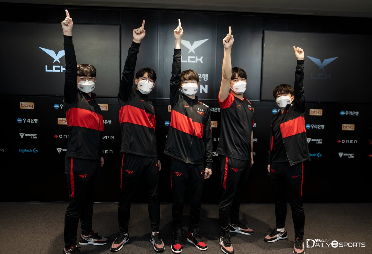 kenzi131's tweet photo. 18-0  #LoL  #LCK  @LCK  @T1LoL .@lolesports https://t.co/Iag3QTaXu0