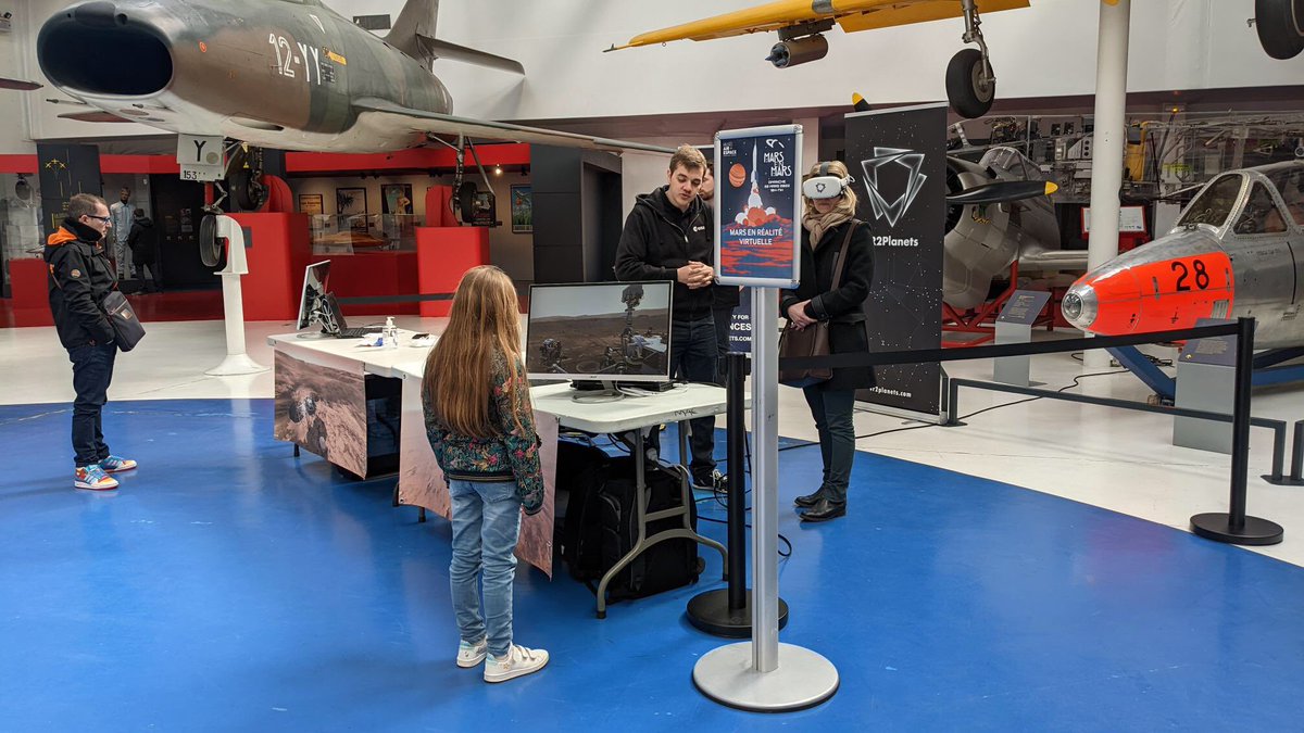 MuseeAirEspace's tweet photo. Partez à la découverte de l’astre rouge en réalité virtuelle, à découvrir en continu dans le hall de la Cocarde #MarsEnMars https://t.co/8PsflBa1Uv