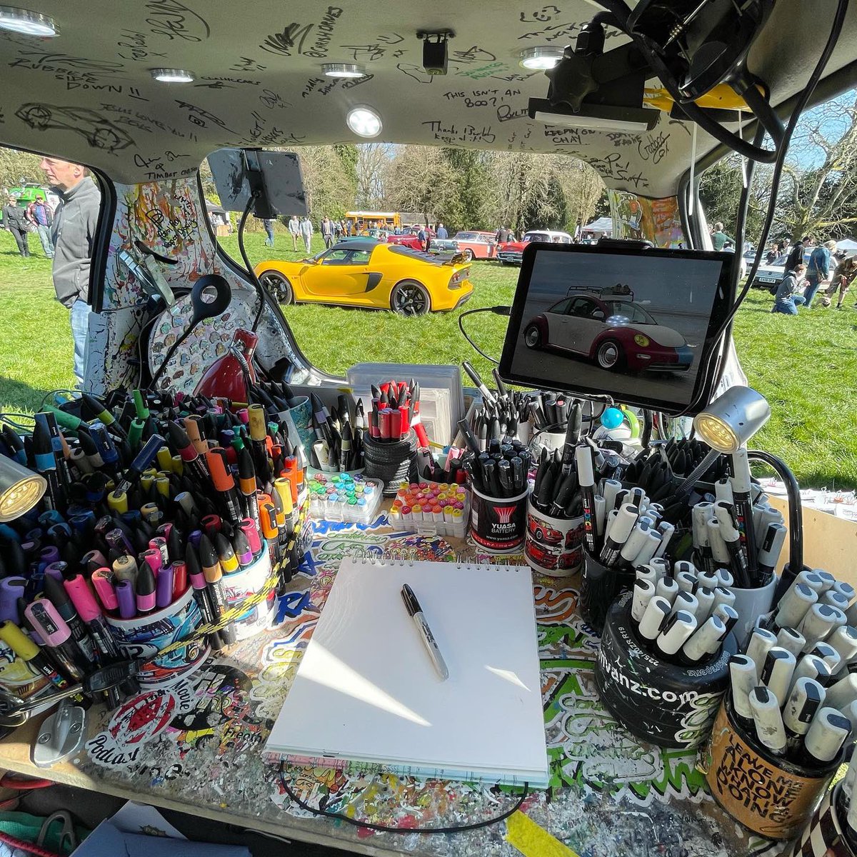 Popbangcolour's tweet photo. All setup in a field in cider country @downsideabbey for todays #Carsonthegreen with projectautouk &
.
All the yes to modified brown Cavaliers & Chevettes #ProjectAuto https://t.co/DpcHuqTk8n