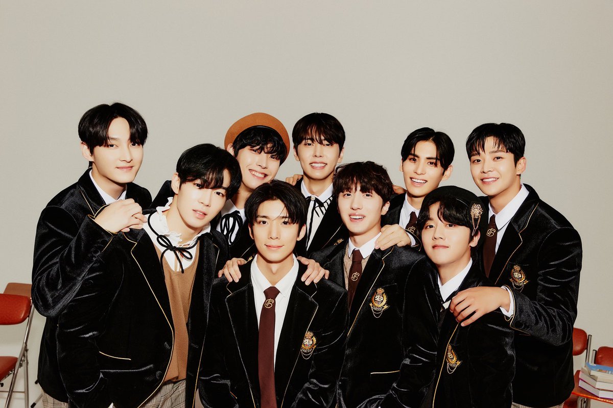 thth90870141's tweet photo. shine forever together✨💞 https://t.co/JncNe7Gi2a