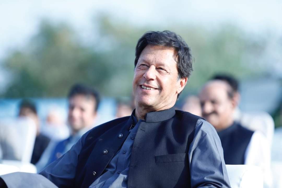 latifbughti's tweet photo. اگرچہ بت ہیں جماعت کی آستینوں میں

مجھے ہے حکم اذاں لا الہ الا اللہ۔
#PrimeMinister #Pakistan https://t.co/cwXnzWcaBQ
