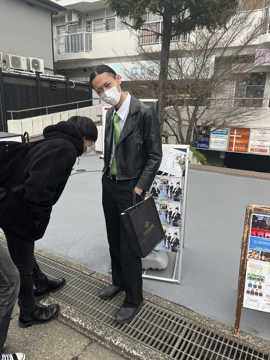 marvel_yy's tweet photo. 薫めちゃよかった
楽しかった
木村はもんじゃ作るのうまいけど
ますいと合作の焼きそばは不味かった https://t.co/lr1ZjOVTHH