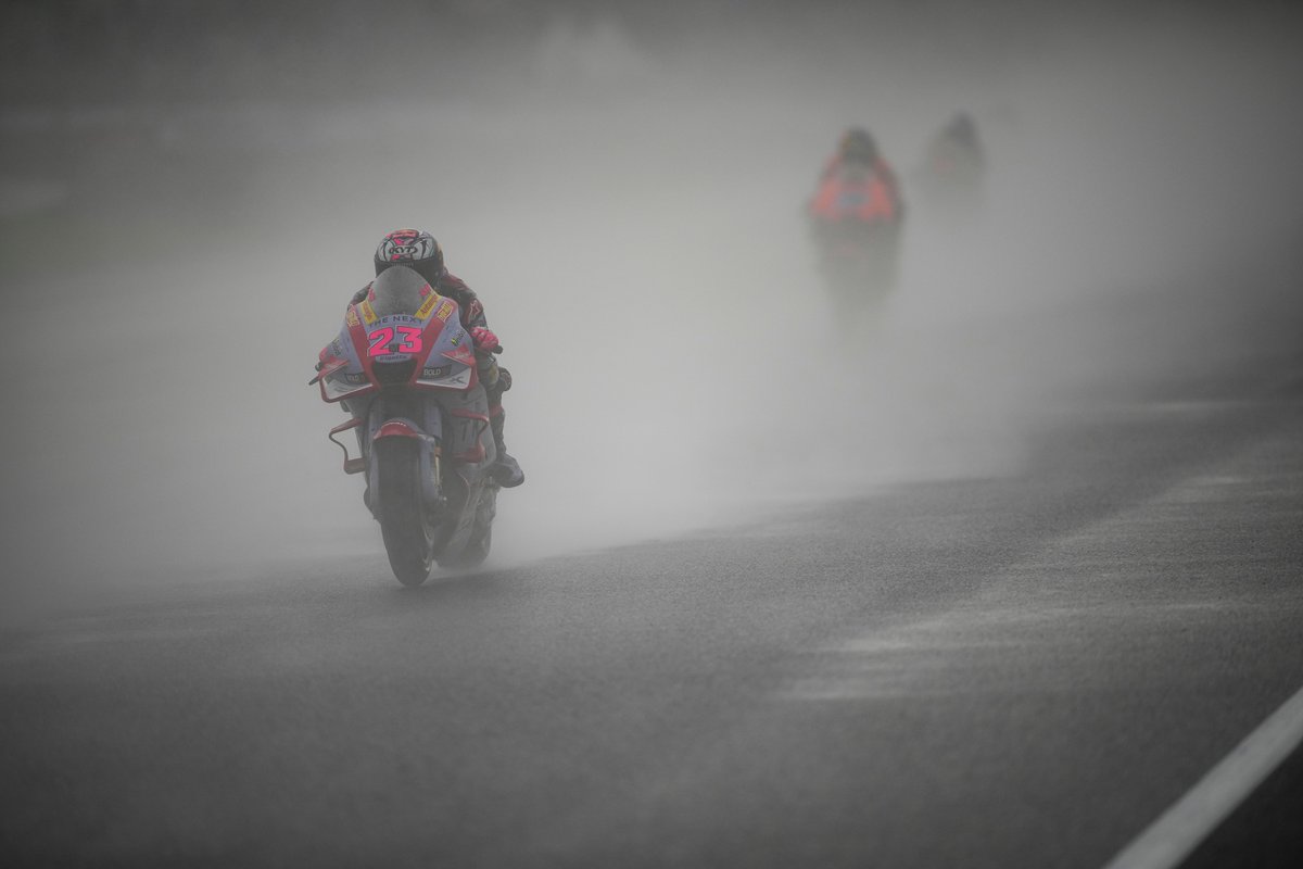 Bestia23's tweet photo. I could have finished eighth and I’m sorry for that, but it was important to score some points – and in the end it was a good race. 🇮🇩
#IndonesianGP #MotoGP #Ducati #RedBull https://t.co/YQbArNDeYa