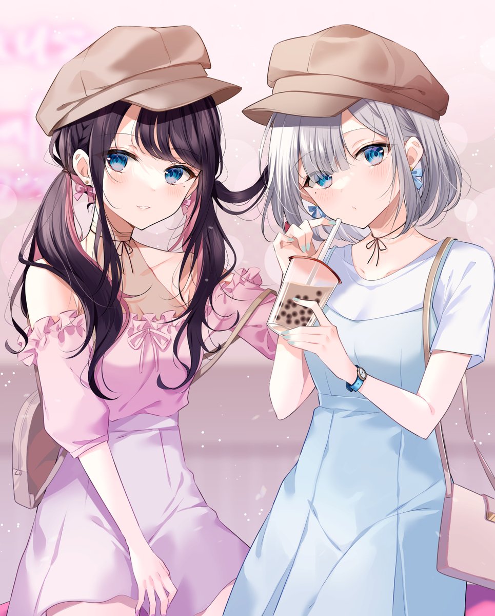 multiple girls 2girls blue eyes hat bag bubble tea shirt  illustration images