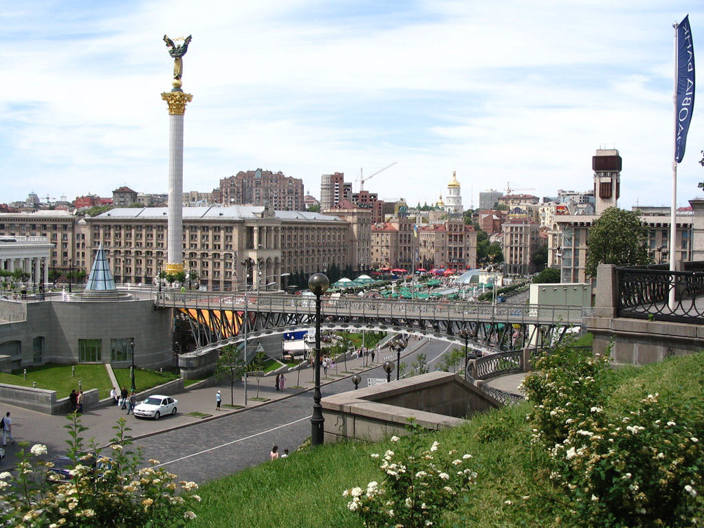 jovestone's tweet photo. This time in Streets&amp;Squares: Streets of #Kyiv - the city in our hearts! Check every 20th of a month for more city coverages à la Journeys of Life! https://t.co/3pidCMFntm https://t.co/yRsZqcdbMS