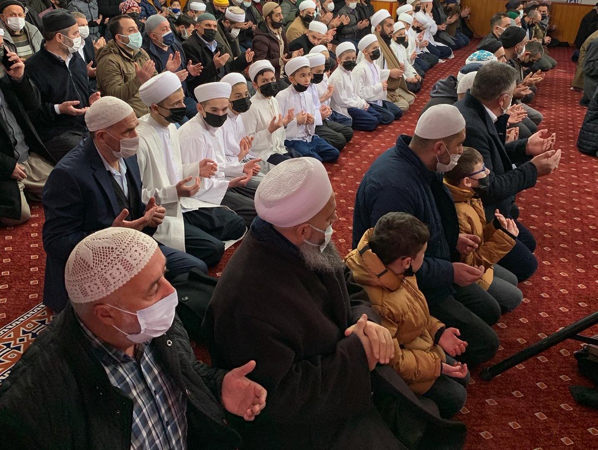 orsunomer's tweet photo. Sultanbeyli-Umut Medresesi İcazet Merasimi #UmutMedresesi #Hafızlık #Bitirme #İcazet #Programı #sultanbeyli #turkey https://t.co/I9FWod2YN9