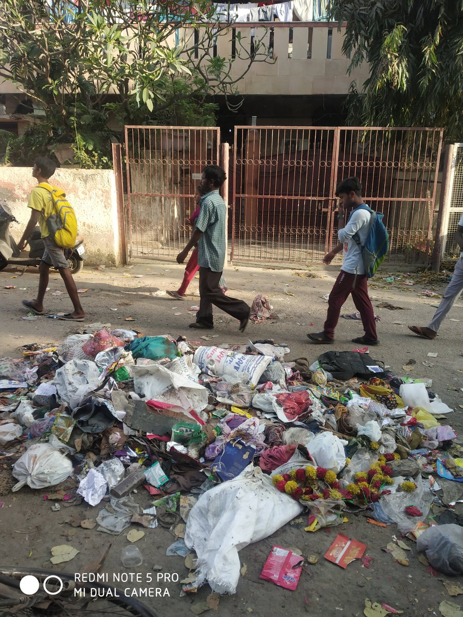 gauravcomplex's tweet photo. @AdilKhanAAP @AAPDelhi Can someone please help in getting Shalimar Bagh BG, house no 1, east, block cleaned https://t.co/cop9NvDQUk