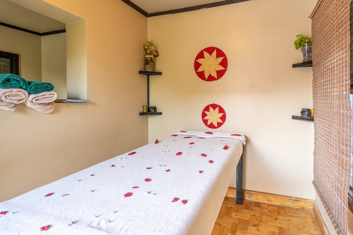 FiveVolcanoes's tweet photo. When did you last reconnect with
yourself? Our tranquil spa is the
perfect way to rejuvenate your mind and body.
Reserve through:
bookings@fivevolcanoesrwanda.com or +250 789 924 969 to embark on a path to well-being! 
#VisitRwanda #FiveVolcanoesMoments #RwandaBestHotels https://t.co/z1gpGTxX0F
