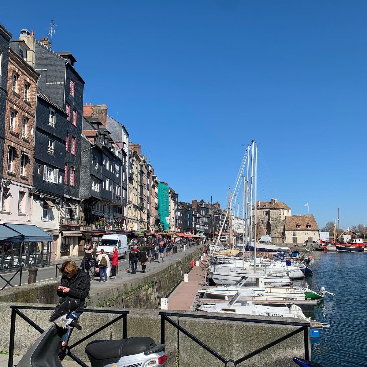 #프랑스 #france #1 
#노르망디 #normandie 
#쿠탕스 #coutances 
#도빌 #deauville
#옹플레르 #honfleur