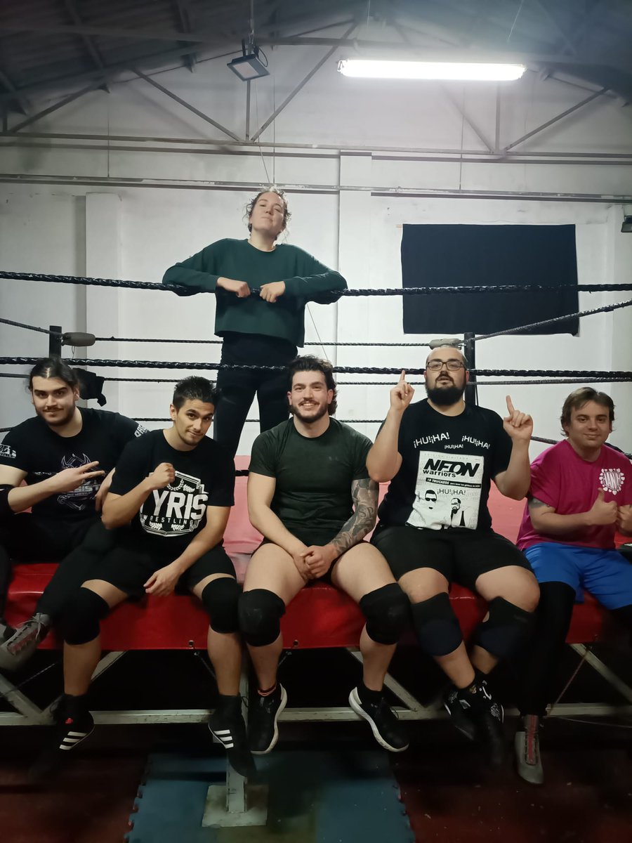TyrisWrestling's tweet photo. Ayer la voluntaria de la asociación @amics_eu, Maca Marinkovic 🇲🇰, hizo su primera clase de iniciación al pro-wrestling.
Gracias al proyecto #WrestlingCLUSION estamos colaborando con entidades y gente de diferentes perfiles.
#EUROPEANSOLIDARITYCORPS 🇪🇺 #ESC #SOLIDARITYPROJECT https://t.co/7Zefq6ZIcd