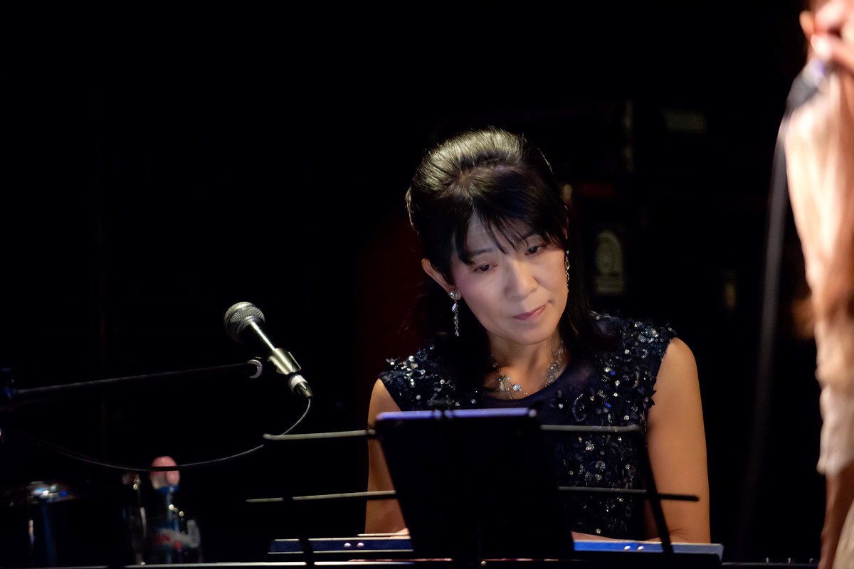 めちゃくちゃ大事なお知らせがあります✨✨
7/9土曜日
昼に大事なライブやります！
🎊ANCHEIN BETTyROSE
3rdCD全国発売記念ワンマンライブ決定！！🎉🎉
💓7/9土曜　昼14時スタート！
名古屋CLUB QUATTRO
大集合してくれたら嬉しいです✨
土曜昼イベントです😂✨
よろしくお願いします✨🎉✨
#拡散希望