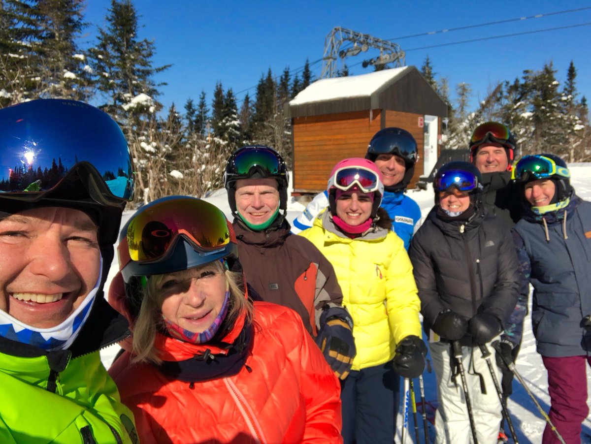 fghoule's tweet photo. Une autre merveilleuse saison de plus de 💯jours de ski.
#jaimelhiver
#montsainteanne https://t.co/Oyq80dmkLu