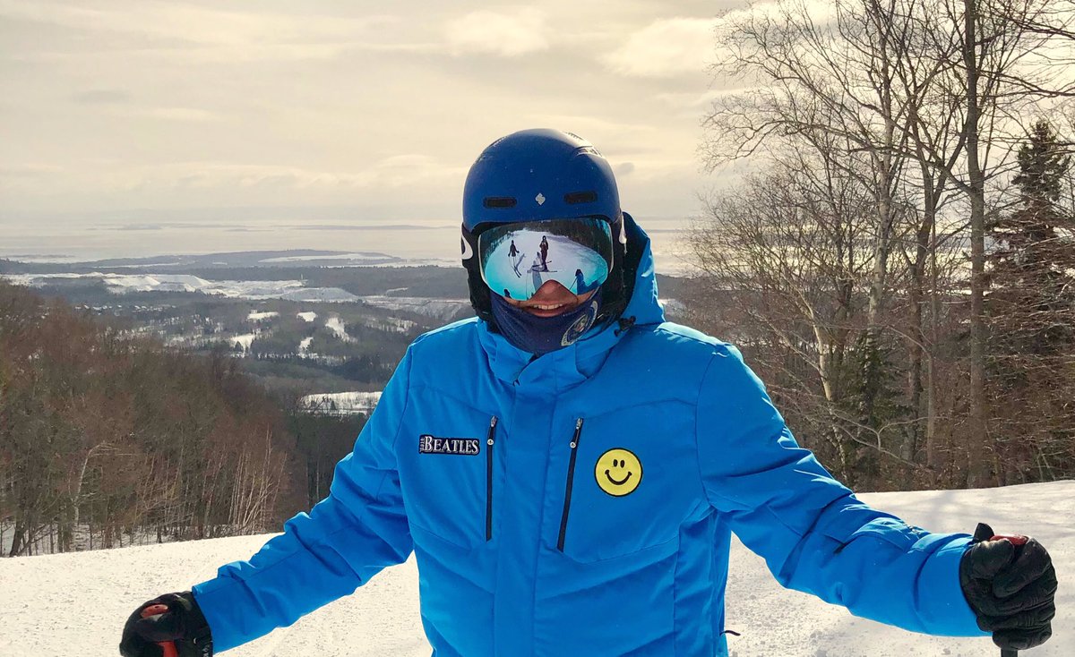 fghoule's tweet photo. Une autre merveilleuse saison de plus de 💯jours de ski.
#jaimelhiver
#montsainteanne https://t.co/Oyq80dmkLu