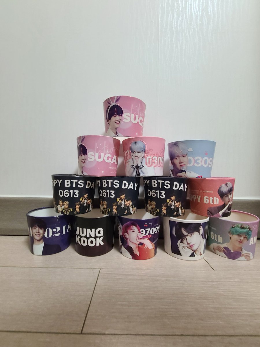 ZZk3DoYoKk1GMiZ's tweet photo. #RT 방탄 컵홀더 팔아요
총 37개 + 캔 1개
All(38개): 0.5 에 팔아요

ㅅㅊㅇ 방탄소년단 방탄 남준 석진 윤기 호석 지민 태형 정국 시그 포카 양도 디비디 럽셀 특전 위버스 윙파 프포 윙즈 머스터 슈가 정국 포카 포토카드 양도 럽셀 photo card bts sell 비티에스 프포 피켓 정국 방탄 컵홀더 https://t.co/38PBf2DHgu