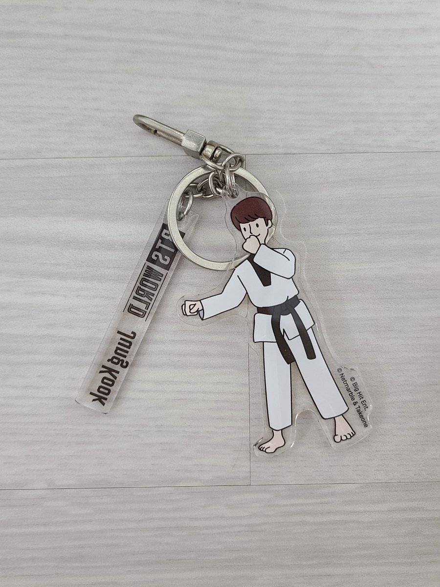 ZZk3DoYoKk1GMiZ's tweet photo. #RT bts world 정국 키링 양도
가격- 3800원 에눌 가능 
하자❌
ㅅㅊㅇ) 김남준 김석진 민윤기 정호석 박지민 김태형 전정국 BTS 사진 셀카 구해요 팔아요 RM JIN SUGA JHOPE JIMIN V JUNGKOOK 화온스 에필콘 포카 윙파콘 럽셀 티어 맵솔 프포 정국 방탄 콘서트 비티에스 월드 bts sell bts world poca https://t.co/0uLSgNwB69