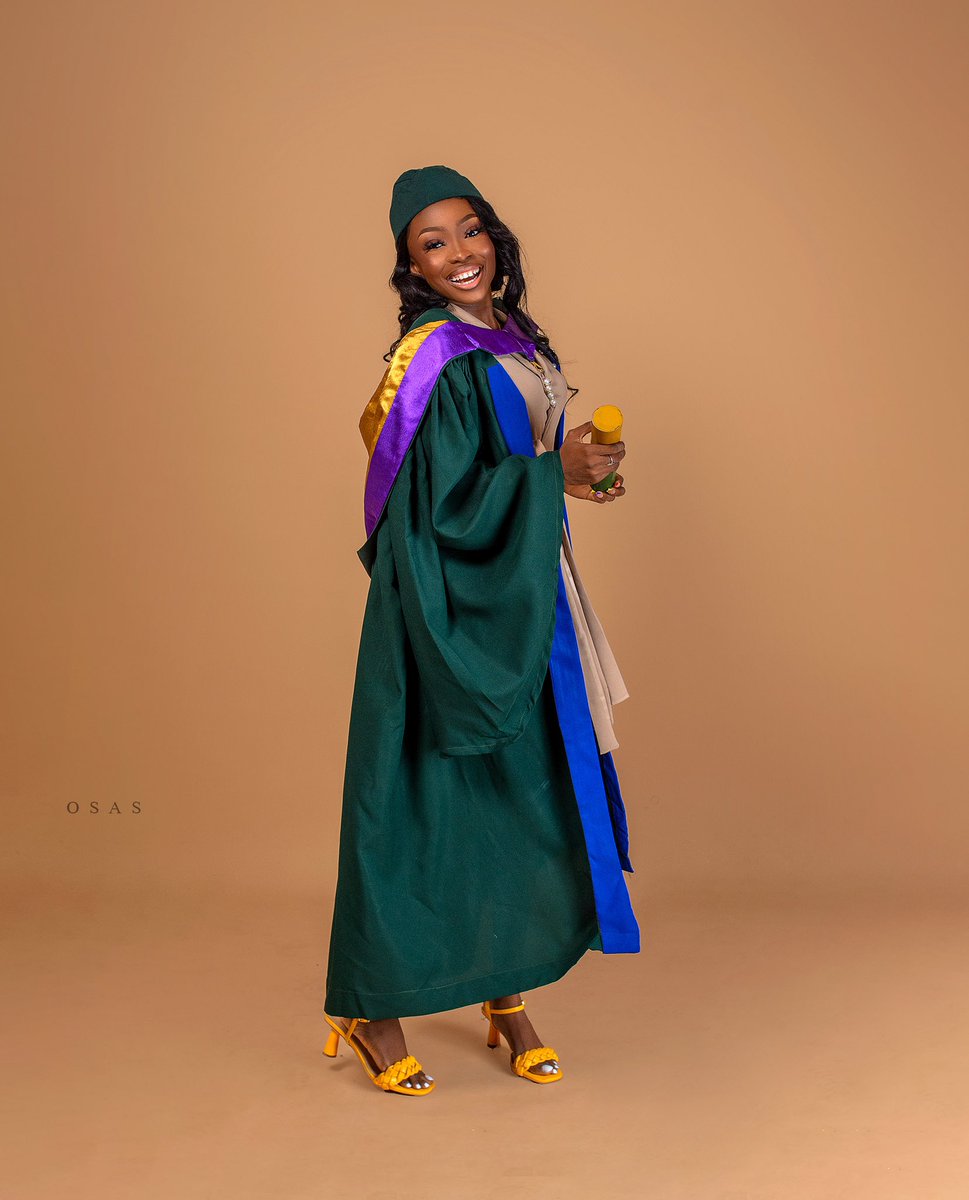 chulanuoluwapo's tweet photo. 5 years and 2 Asuu strikes later plus a pandemic! Here I am BSc Nutrition and Dietetics🎓 
#funaabgraduate #class2019 #convocation2022 #faithfulGod https://t.co/ZmmvbsdAm1