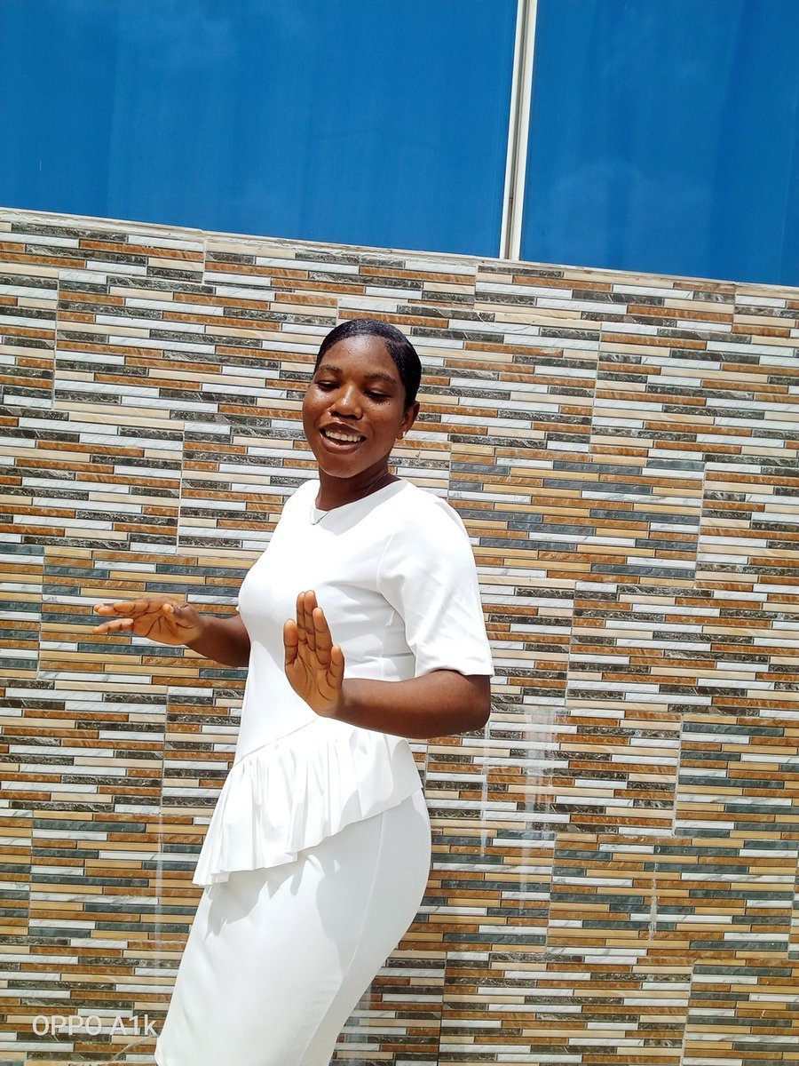 OlagbayeOluwad1's tweet photo. In the presence of God, there's fullness of joy💃💃💃
#cedarland
#OAUTwitter https://t.co/v3AmFlGQgc